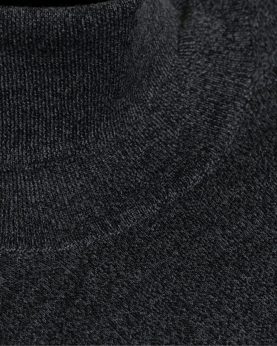 Herre | Gensere | Oscar Jacobson | Cole Extra Fine Merino Rollneck Dark Grey
