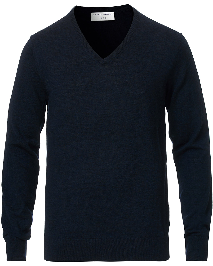 Herre | Gensere | Tiger of Sweden | Rael V-Neck Pullover Navy