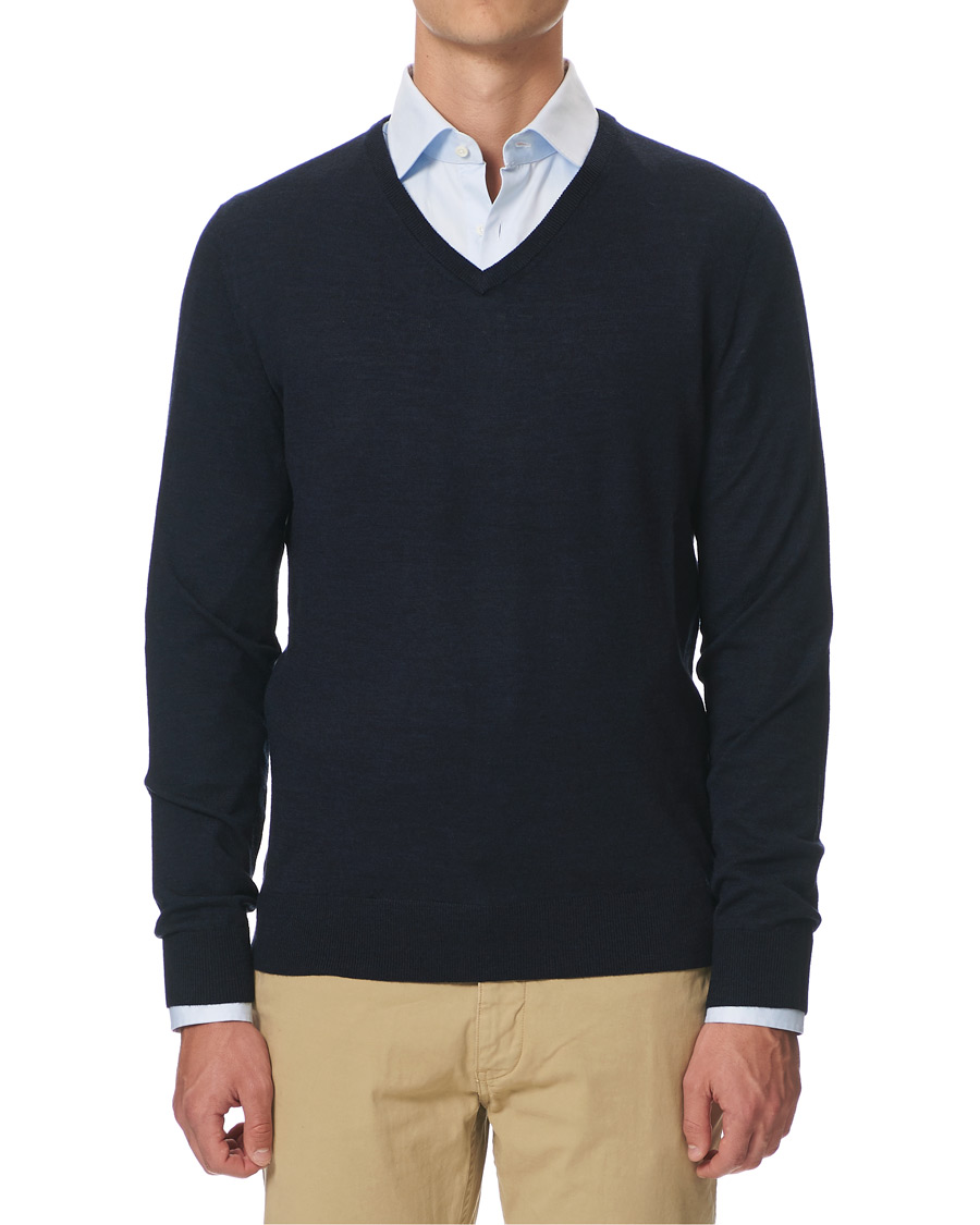 Herre | Gensere | Tiger of Sweden | Rael V-Neck Pullover Navy