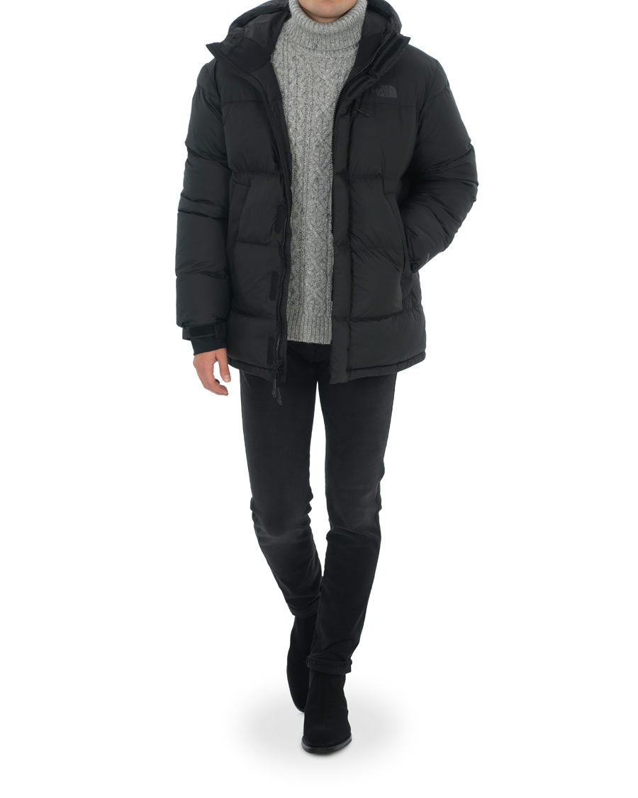 The North Face Premium City Down Coat TNF Black hos CareOfCarl.no