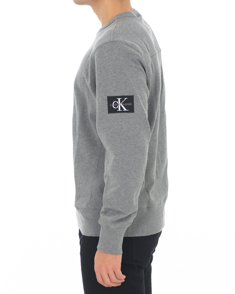 Herre | Gensere | Calvin Klein Jeans | Monogram Sleeve Badge Sweatshirt Mid Grey Heather