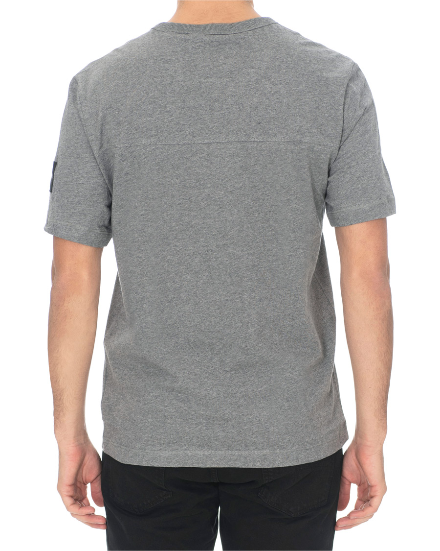 Herre | T-Shirts | Calvin Klein Jeans | Monogram Sleeve Badge Tee Mid Grey Heather