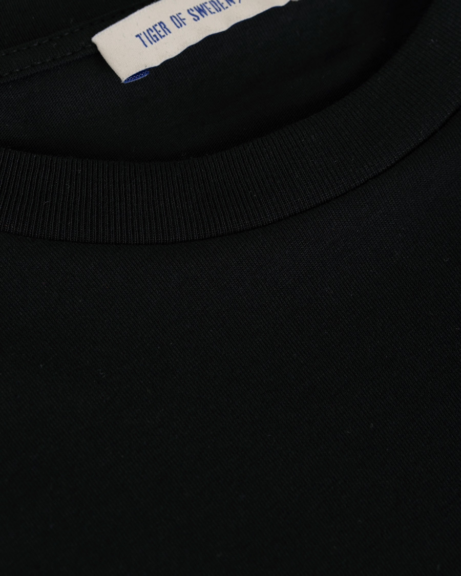 Herre | T-Shirts | Tiger of Sweden Jeans | Fleek Printed Crew Neck Tee Black