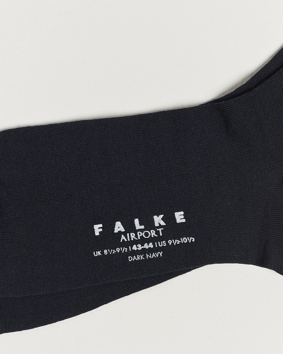 Herre | Falke | Falke | Airport Knee Socks Dark Navy