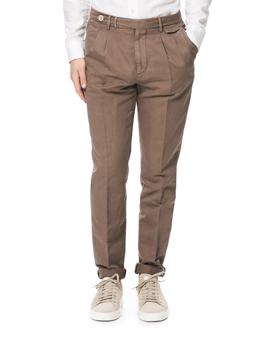Herre | Bukser | Brunello Cucinelli | Slim Fit Cotton/linen Pleated Trousers Brown