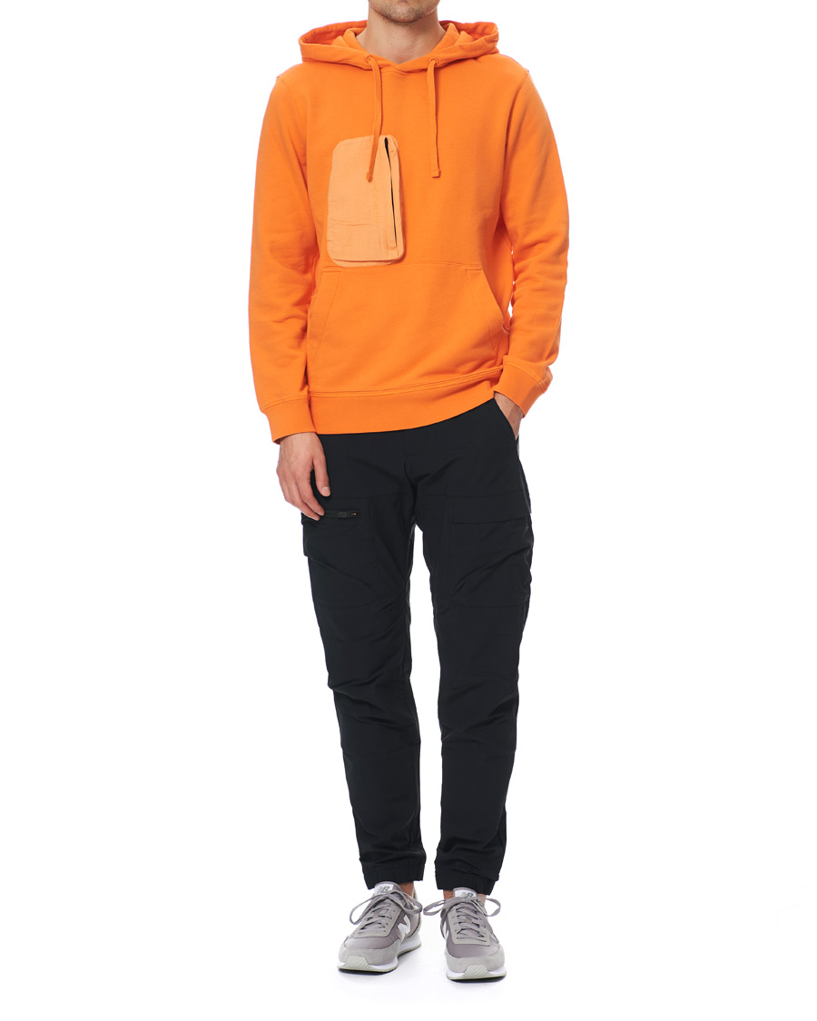 Herre | Gensere | Peak Performance | Combined Hoodie Orange