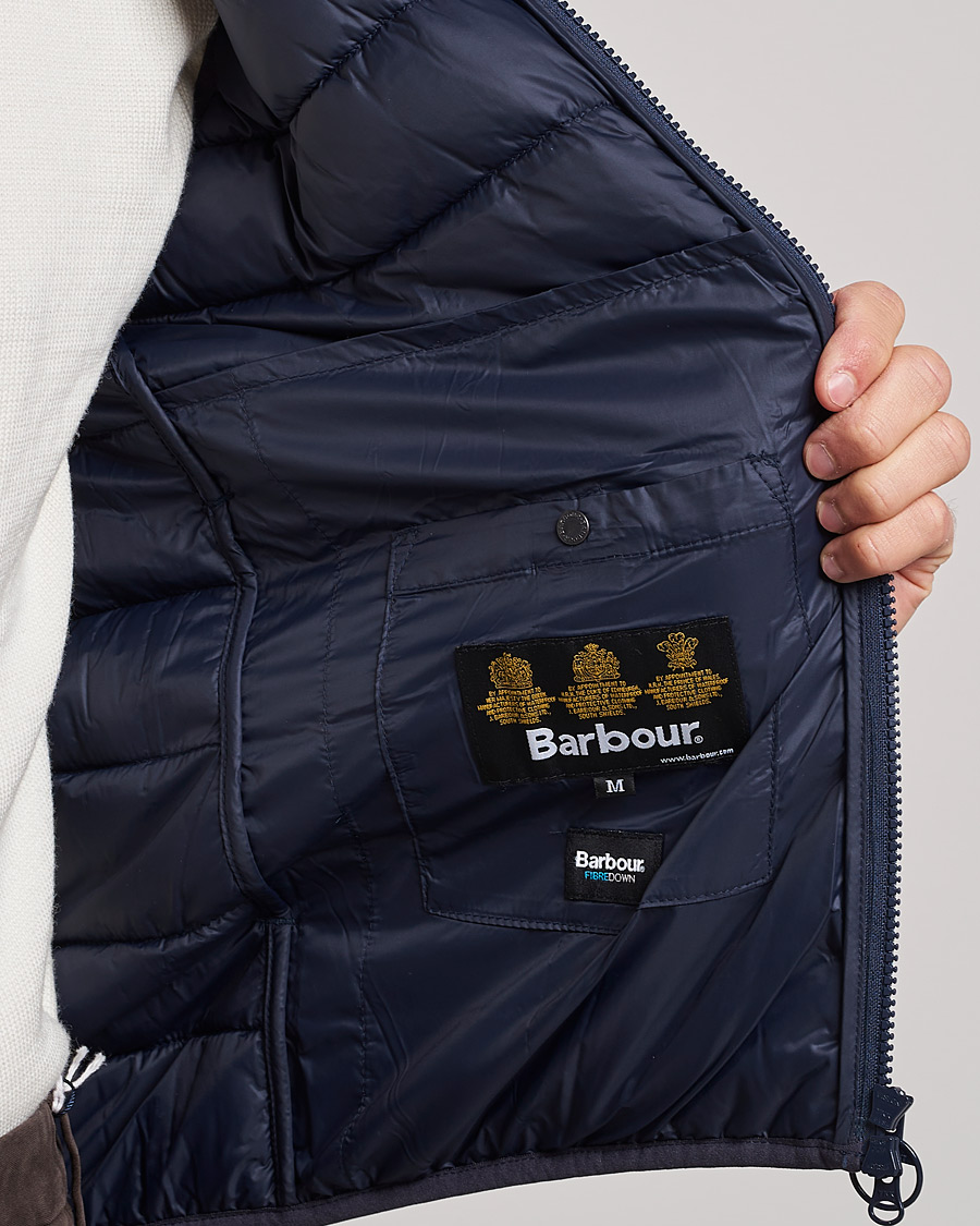 Herre | Vester | Barbour Lifestyle | Bretby Lightweight Down Gilet Navy