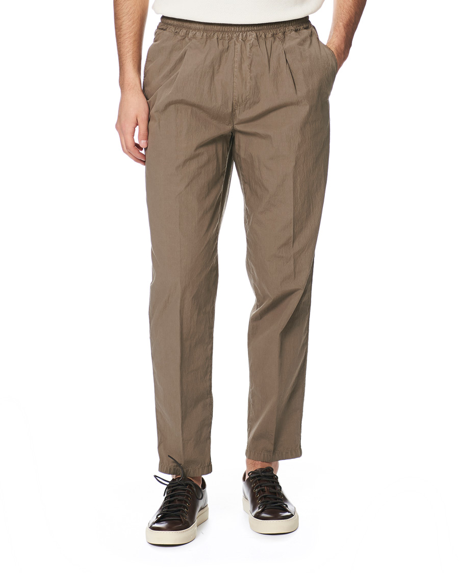 Herre | Bukser | The Gigi | Soft Seersucker Drawstring Trousers Olive