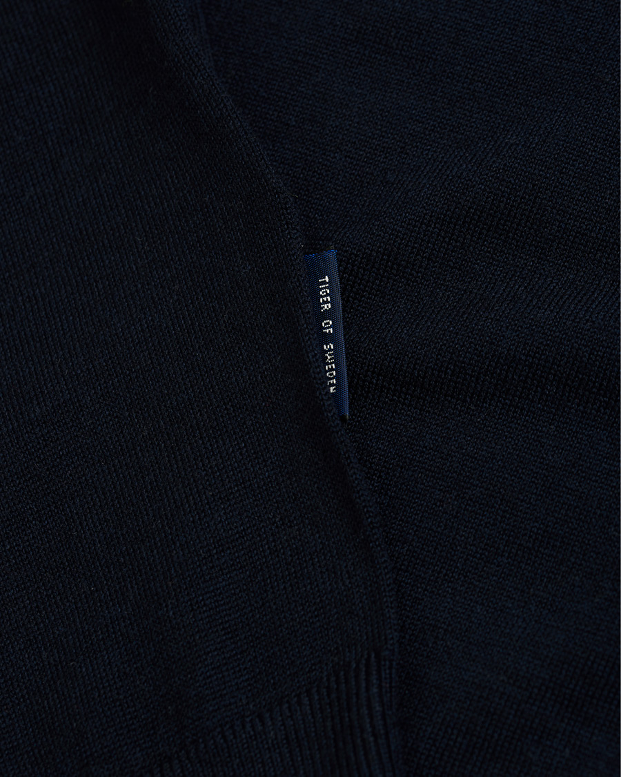 Herre | Gensere | Tiger of Sweden | Newton Knitted Long Sleeve Polo Navy
