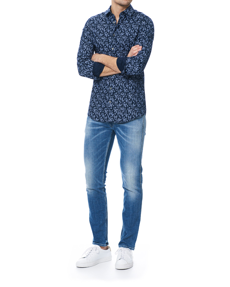 Herre | Skjorter | Tiger of Sweden | Ferene Printed Flower Shirt Navy