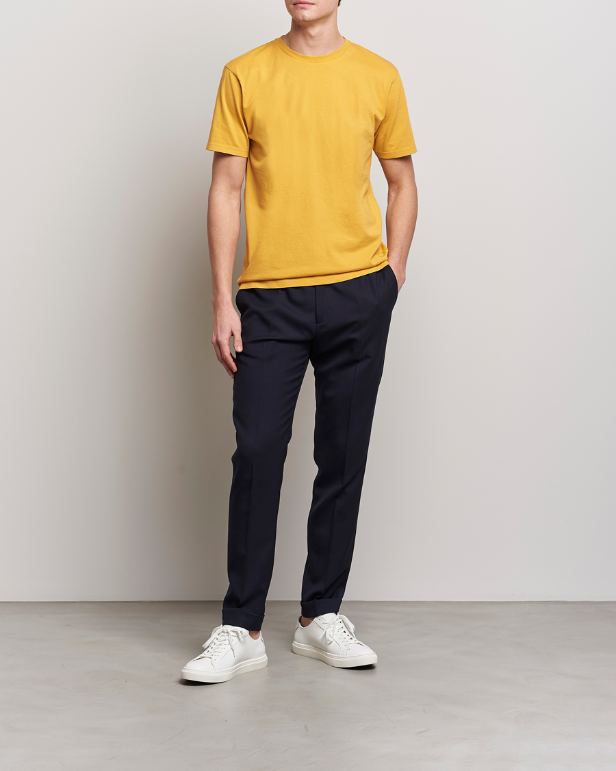 Herre | T-Shirts | Colorful Standard | Classic Organic T-Shirt Burned Yellow