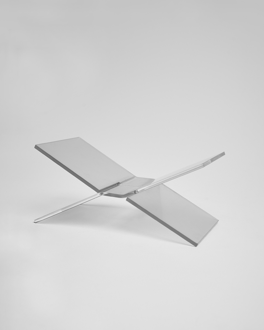 Herre | New Mags A Bookstand Clear | New Mags | A Bookstand Clear