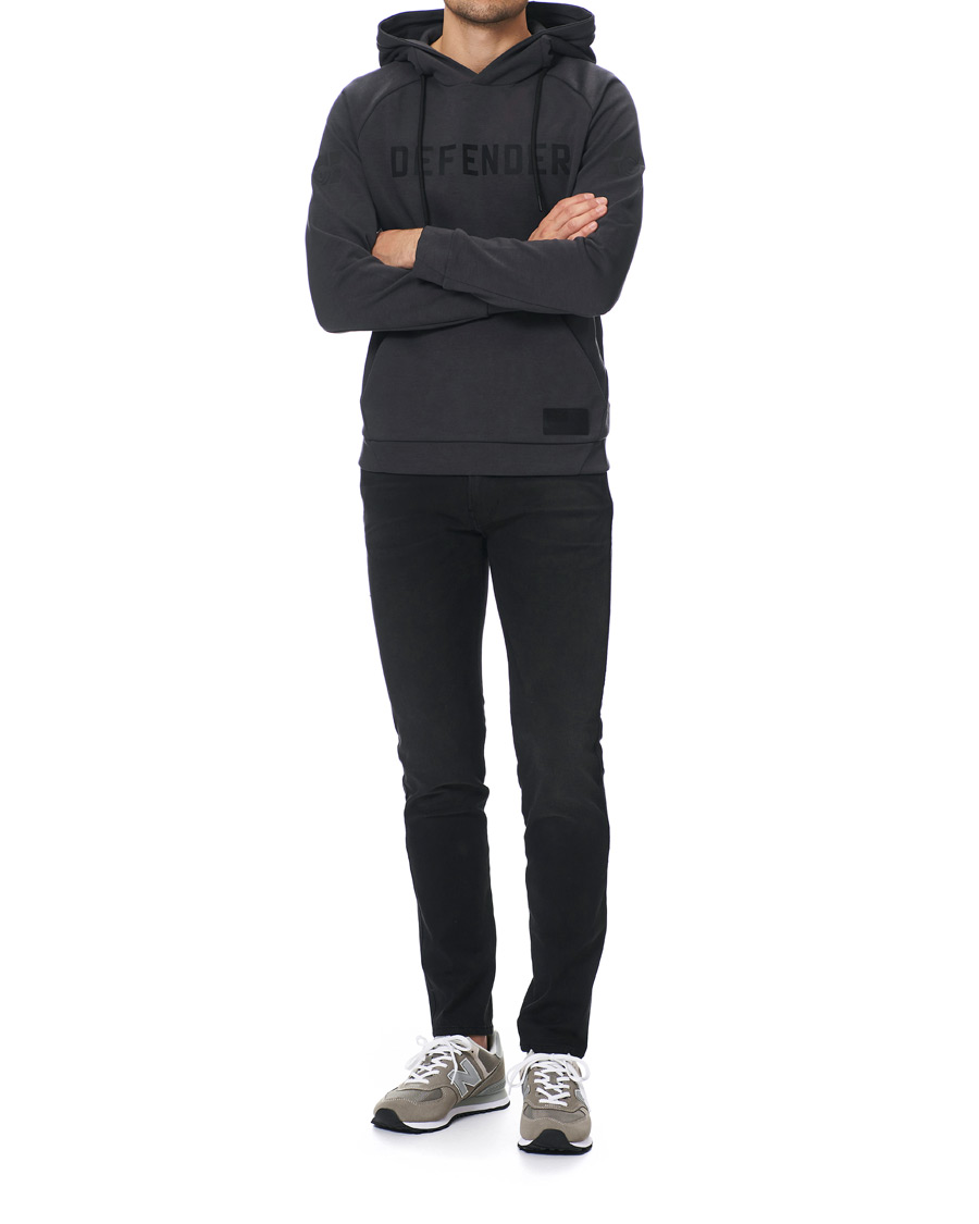 Herre | Gensere | Sail Racing | Defender Tech Hoodie Phantom Grey