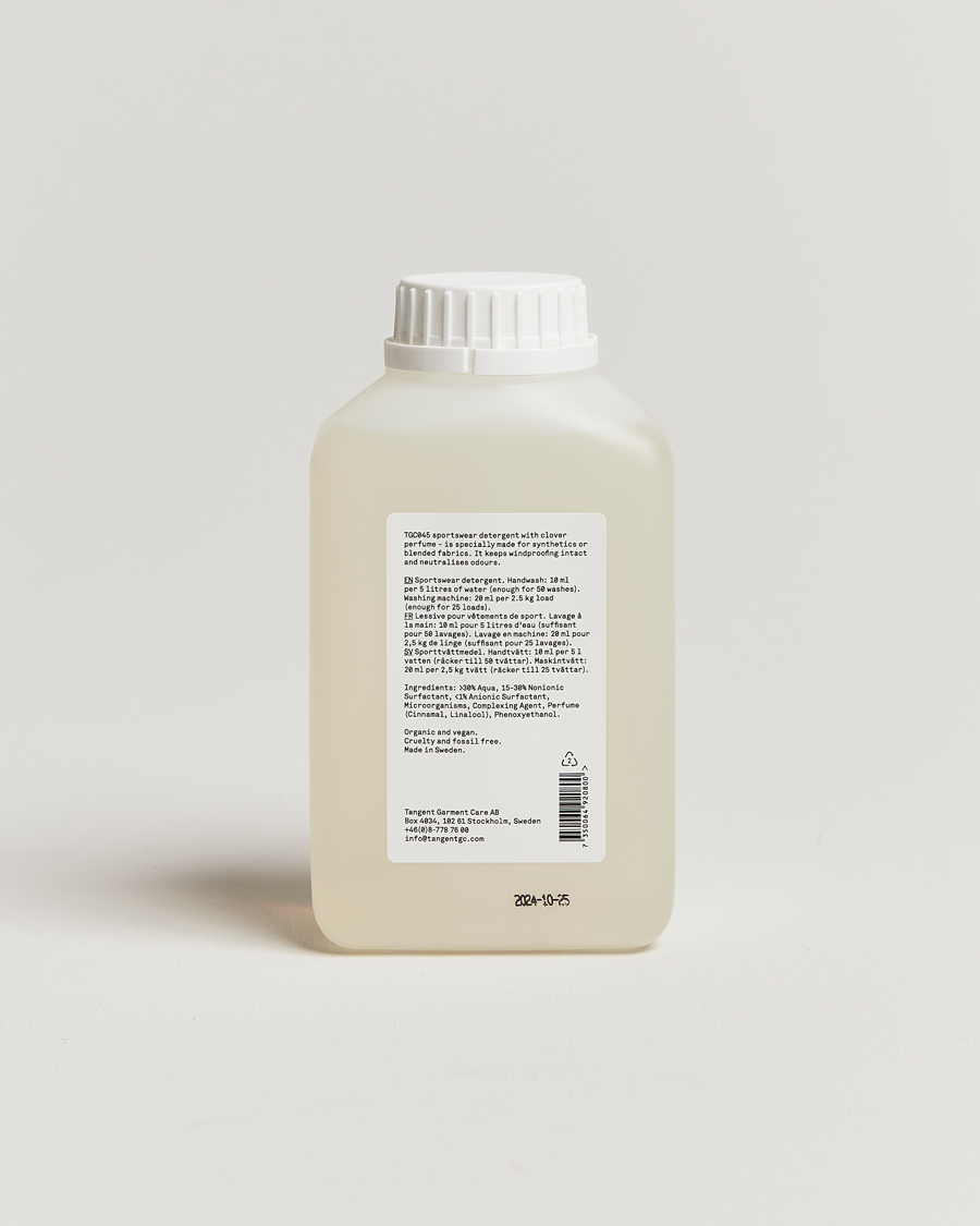 Herre | Pleie av plagg | Tangent GC | TGC045 Clover Sportswear Detergent