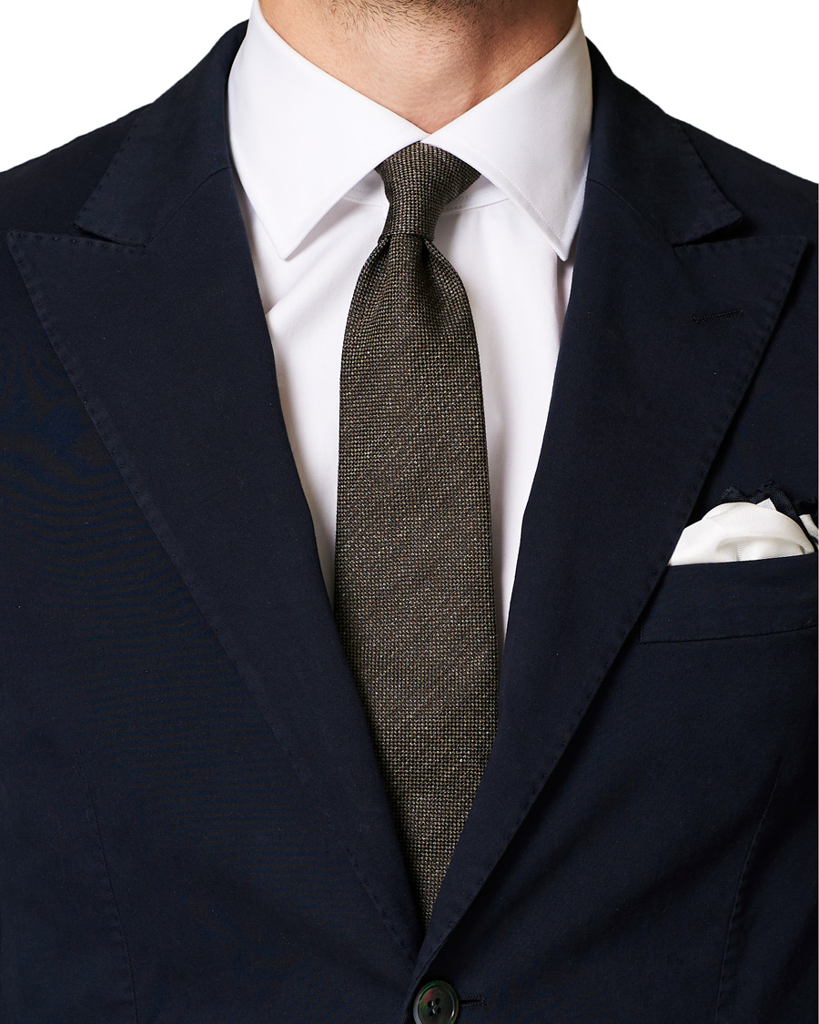 Herre | Tiger of Sweden Dolma Silk Tie Dark Honey | Tiger of Sweden | Dolma Silk Tie Dark Honey