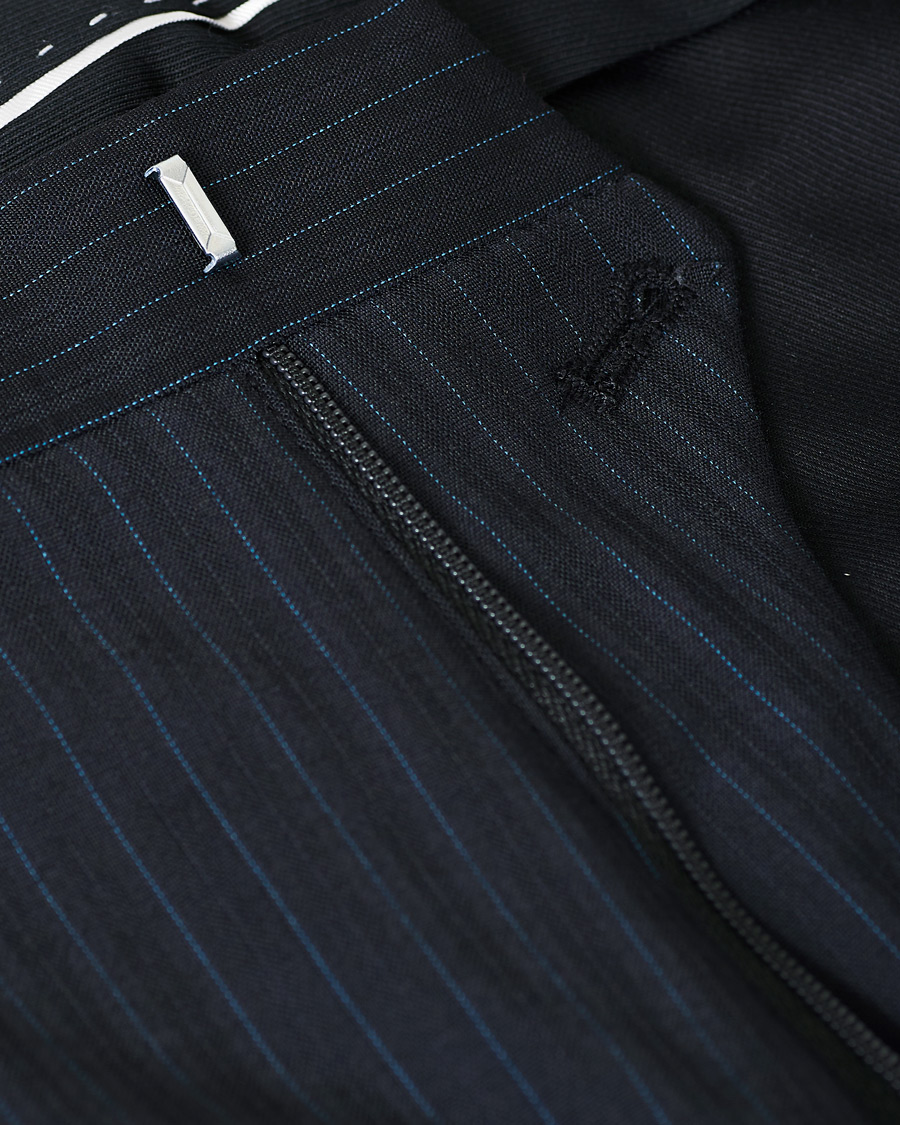 Herre | Bukser | Tiger of Sweden | Tretton Side Adjusters Pleated Trousers Navy Stripe