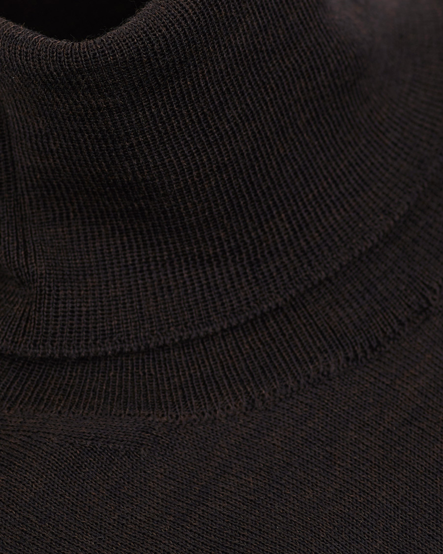 Herre | Gensere | Oscar Jacobson | Cole Extra Fine Merino Rollneck Brown