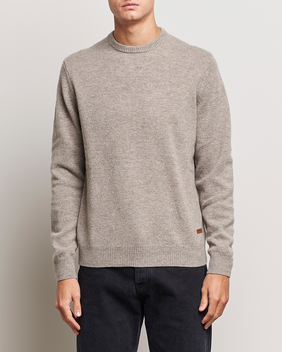 Herre | Barbour | Barbour Lifestyle | Patch Crew Stone
