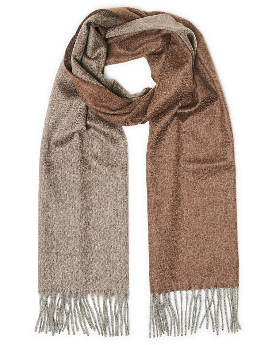Herre | Begg & Co Arran Reversible Cashmere Scarf Flannel/Mink | Begg & Co | Arran Reversible Cashmere Scarf Flannel/Mink