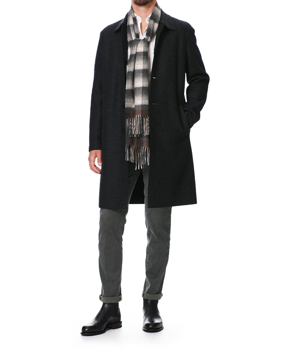 Herre | Begg & Co Arran Checked Cashmere Scarf Oyster Grey | Begg & Co | Arran Checked Cashmere Scarf Oyster Grey