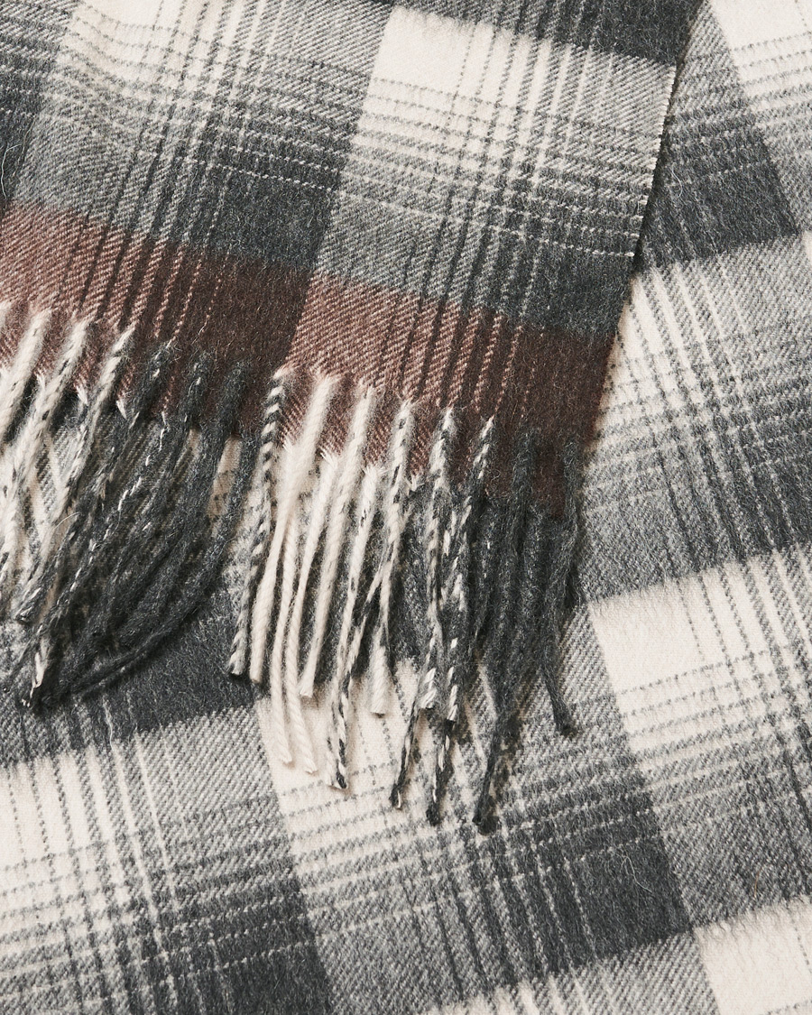 Herre | Begg & Co Arran Checked Cashmere Scarf Oyster Grey | Begg & Co | Arran Checked Cashmere Scarf Oyster Grey