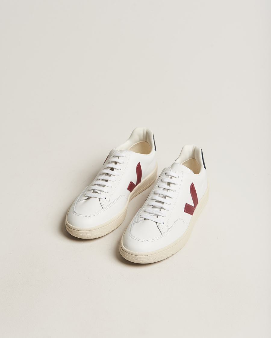 Herre | Veja V-12 Leather Sneaker White/Marsala Nautico | Veja | V-12 Leather Sneaker White/Marsala Nautico