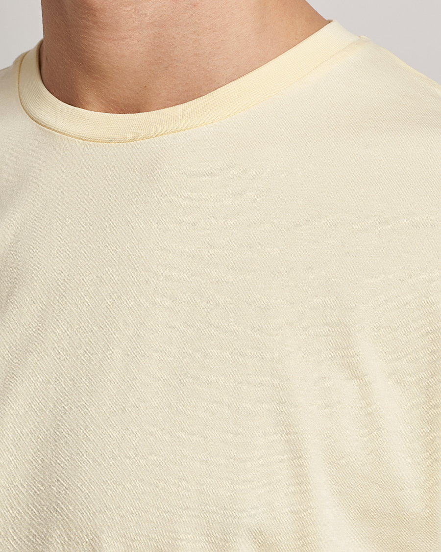Herre | T-Shirts | Colorful Standard | Classic Organic T-Shirt Soft Yellow