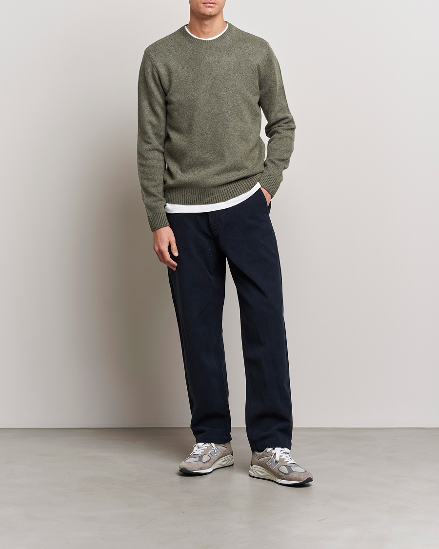 Herre | Gensere | Colorful Standard | Classic Merino Wool Crew Neck Dusty Olive