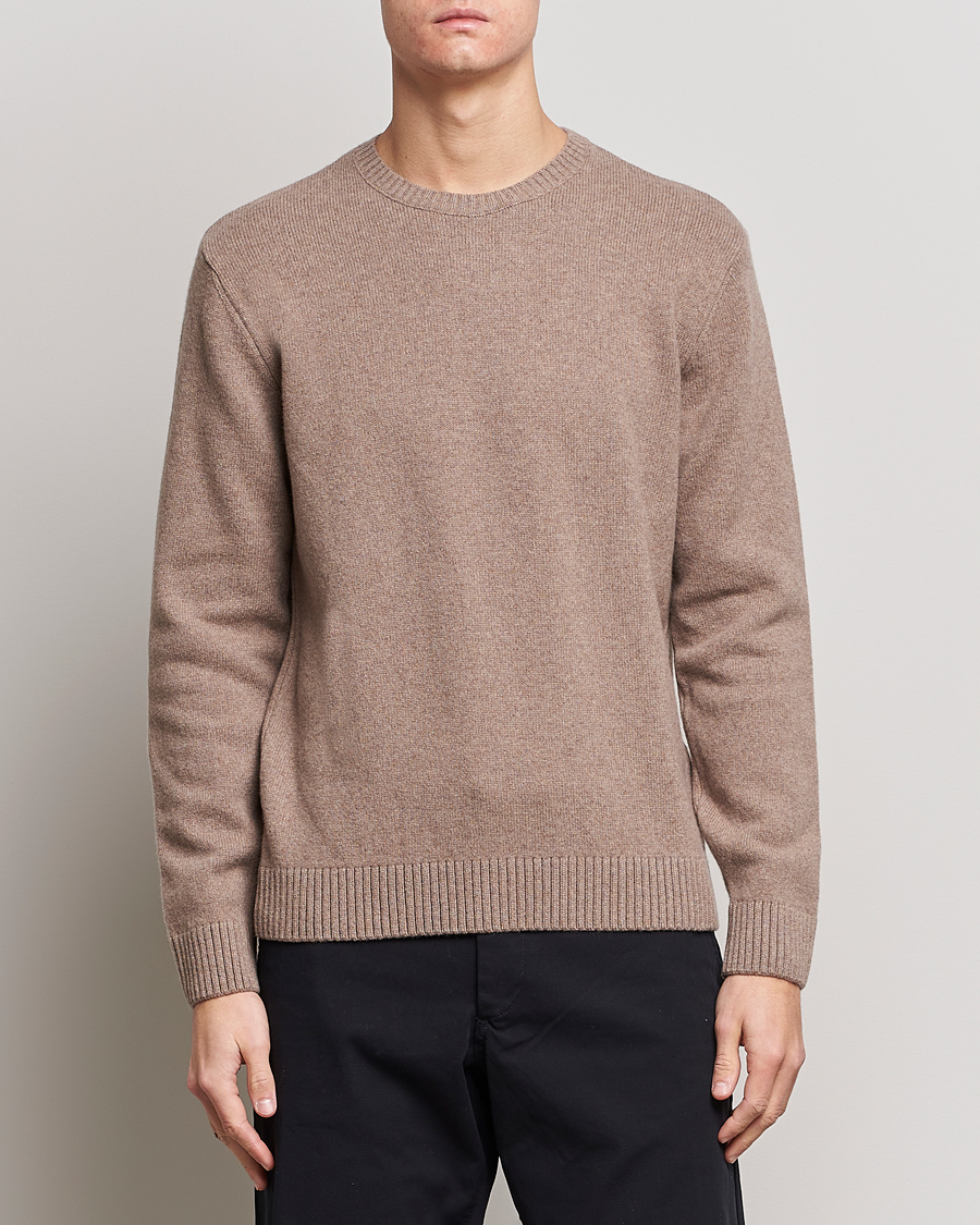 Herre | Strikkede gensere | Colorful Standard | Classic Merino Wool Crew Neck Warm Taupe