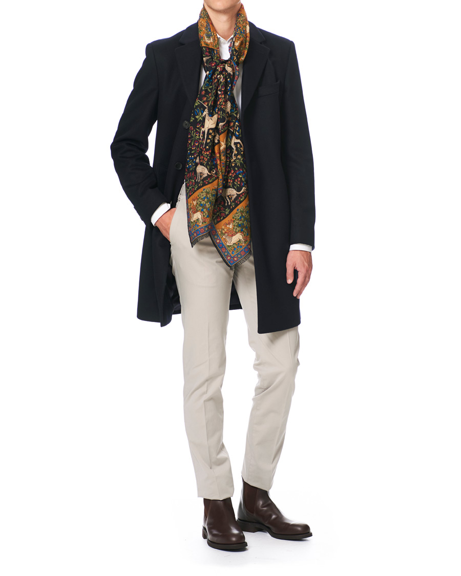 Herre | Drake's Wool/Silk Printed Mythical Forest Scarf Black | Drake's | Wool/Silk Printed Mythical Forest Scarf Black