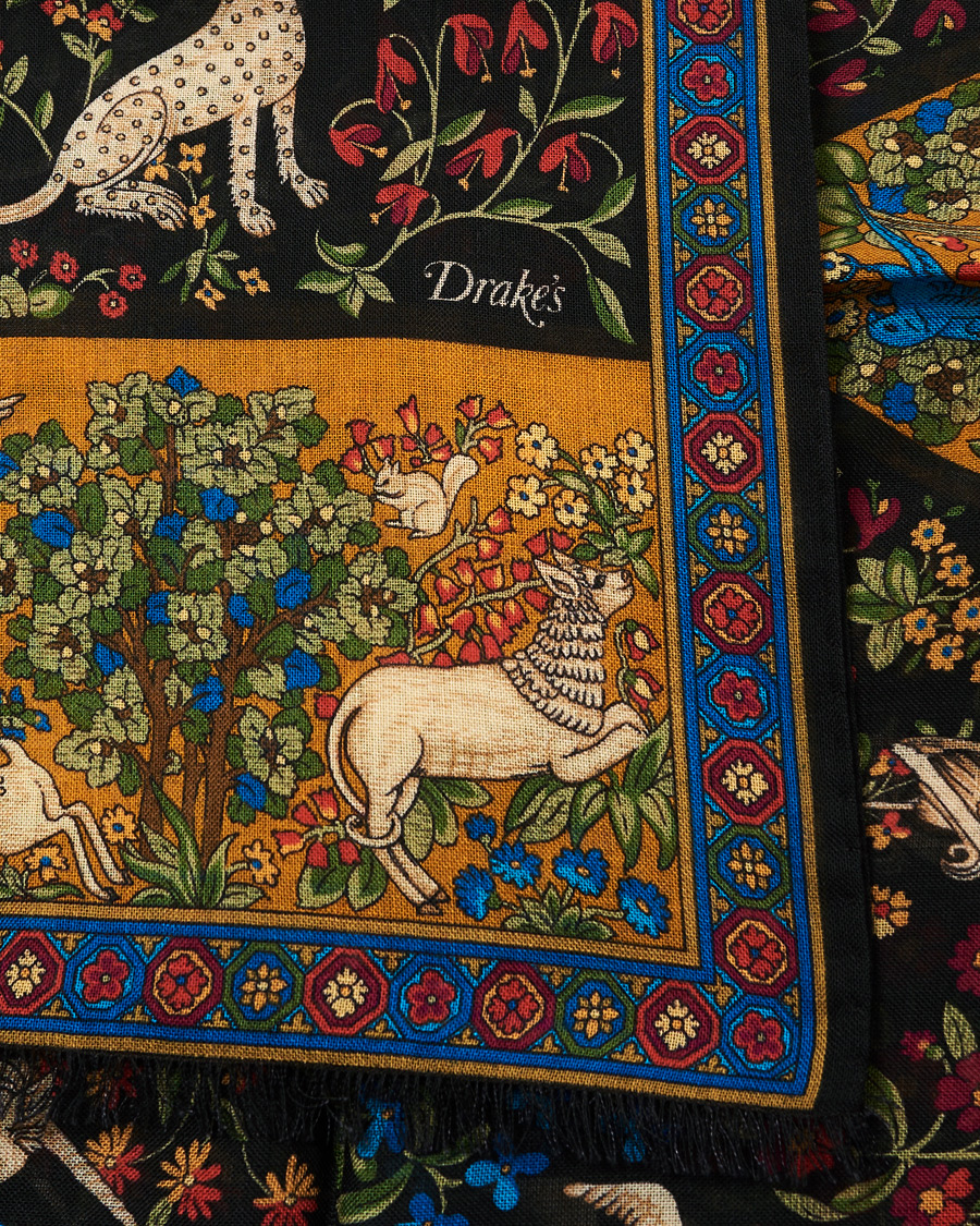 Herre | Drake's Wool/Silk Printed Mythical Forest Scarf Black | Drake's | Wool/Silk Printed Mythical Forest Scarf Black