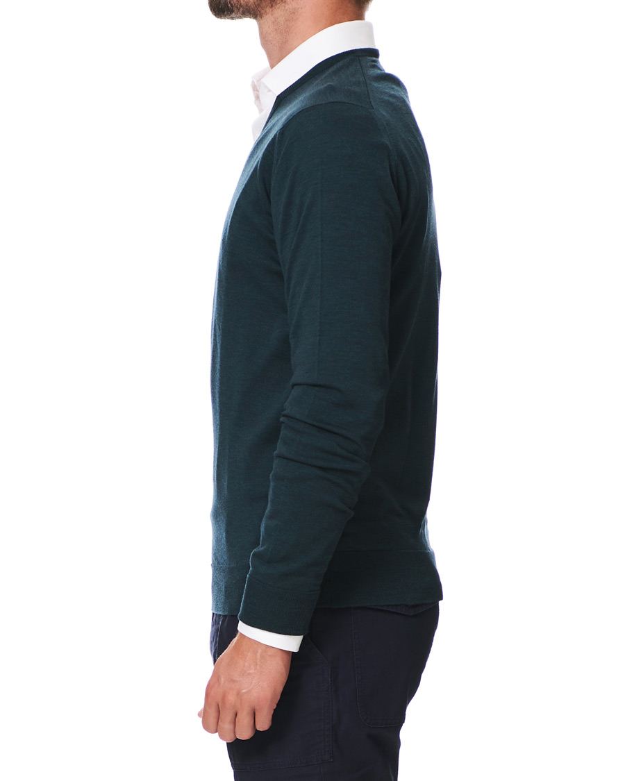 Herre | Gensere | John Smedley | Bobby Extra Fine Merino V-Neck Pullover Racing Green
