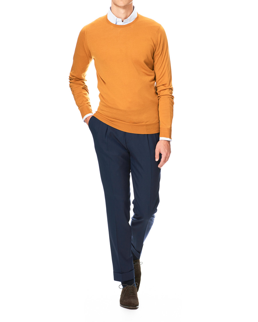 Herre | Gensere | John Smedley | Lundy Extra Fine Merino Crew Neck Saffron