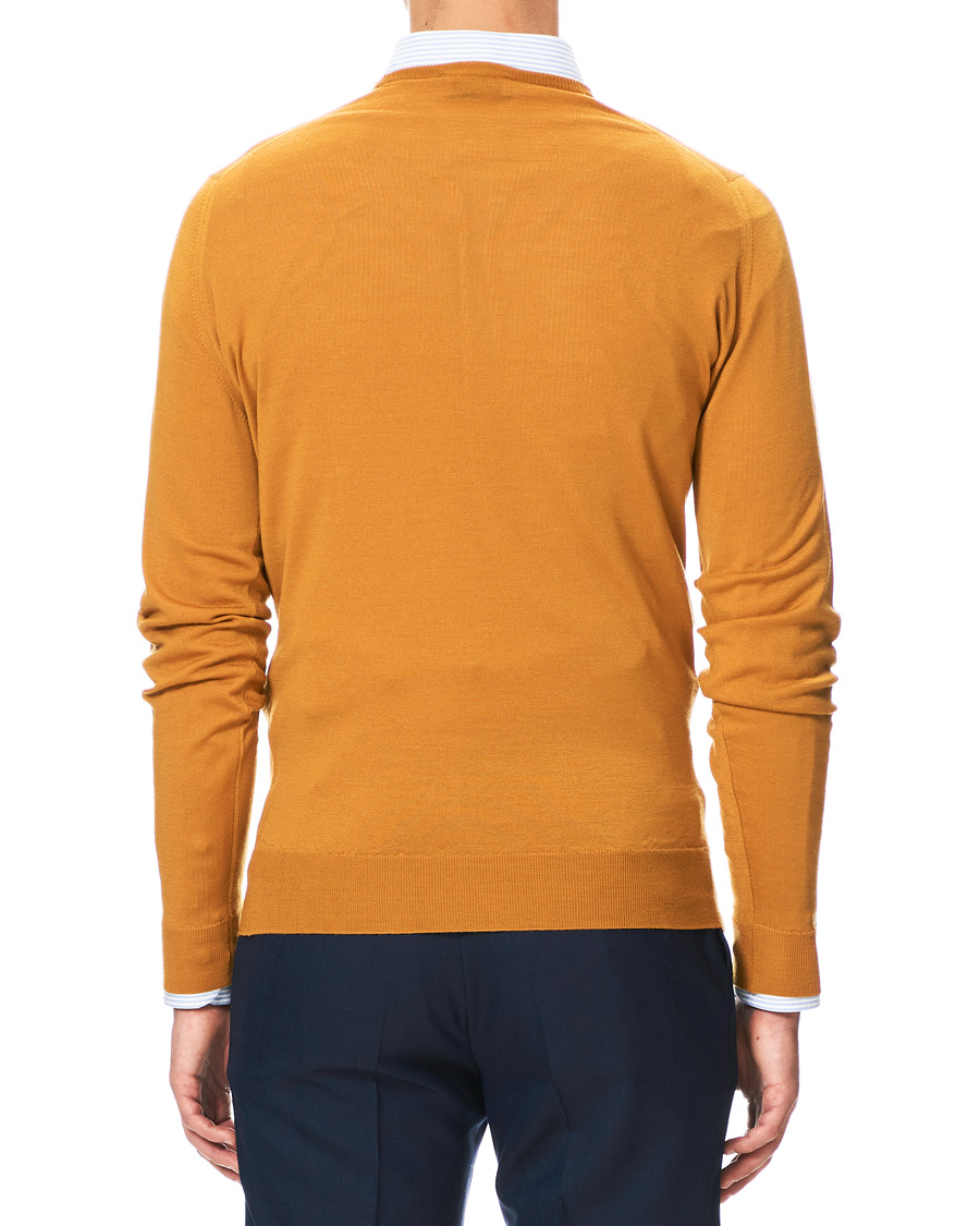 Herre | Gensere | John Smedley | Lundy Extra Fine Merino Crew Neck Saffron