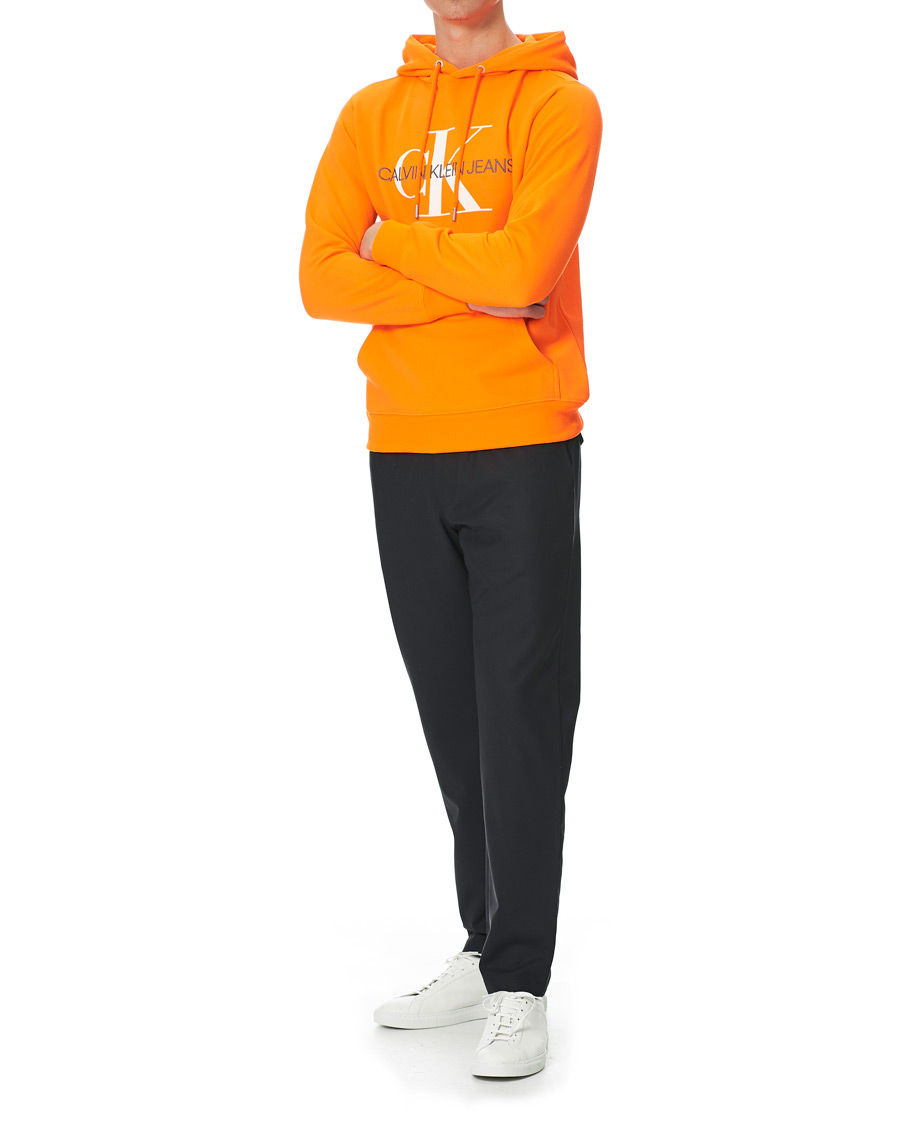 Herre | Gensere | Calvin Klein Jeans | Monogram Regular Hoodie Shocking Orange