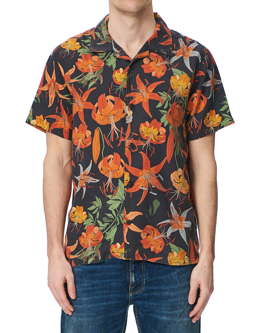 Herre | Skjorter | Nudie Jeans | Arvid Short Sleeve Shirt Lilies Black