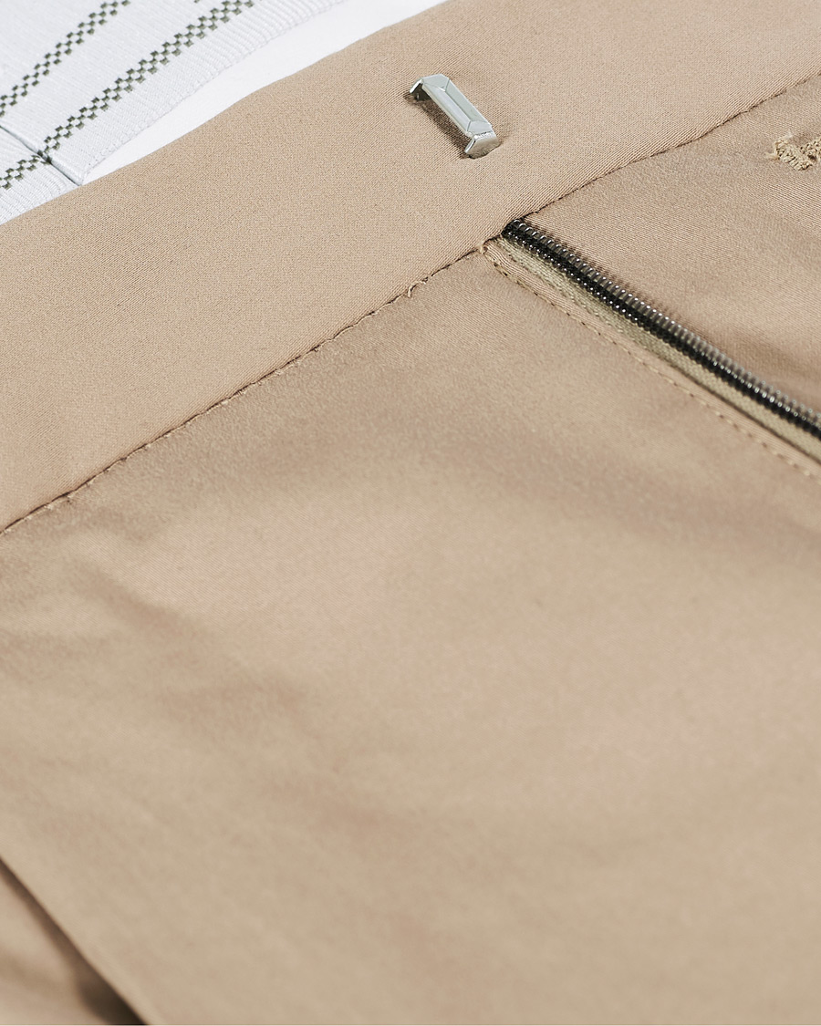 Herre | Bukser | Emporio Armani | Satin Stretch Pleated Chino Khaki