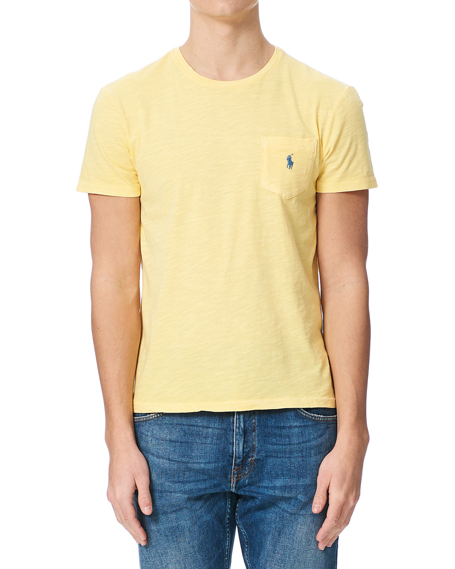 Herre | T-Shirts | Polo Ralph Lauren | Washed Crew Neck Pocket Tee Empire Yellow