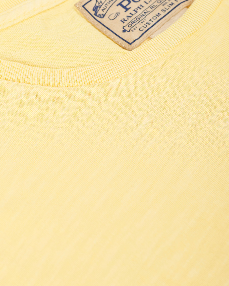 Herre | T-Shirts | Polo Ralph Lauren | Washed Crew Neck Pocket Tee Empire Yellow