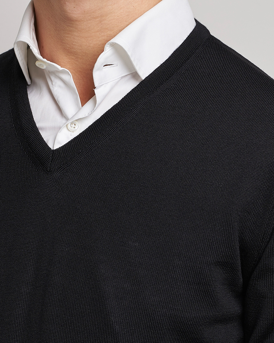 Herre | Gensere | Stenströms | Merino V-Neck Black