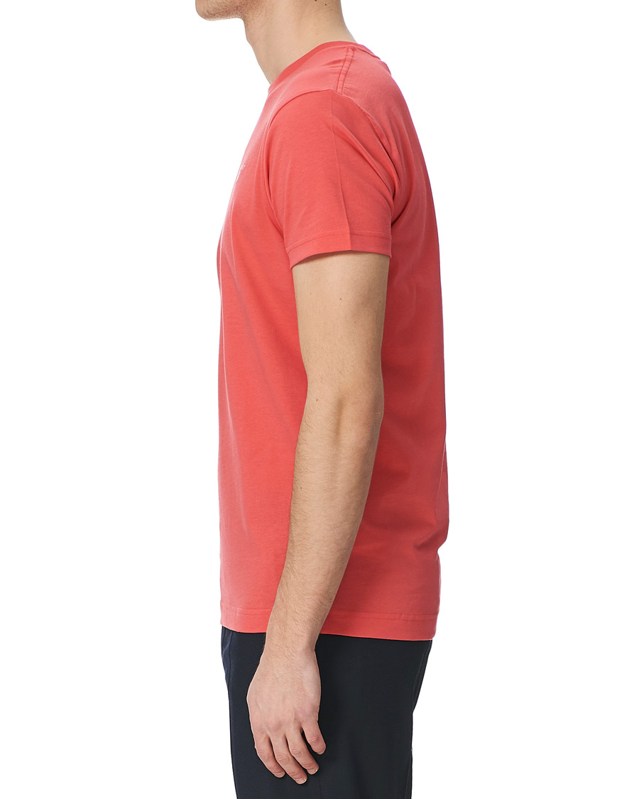 Herre | T-Shirts | GANT | The Original Tee Paradise Pink