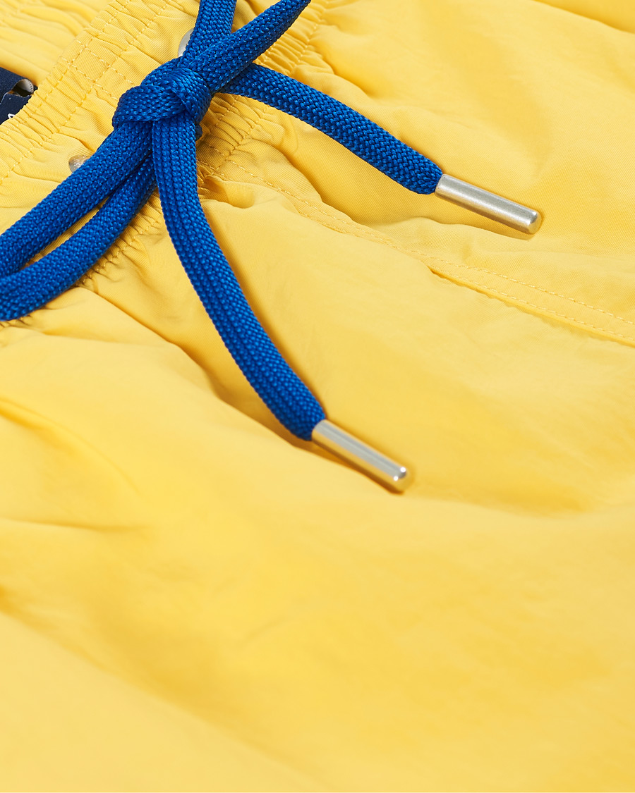 Herre | Badeshorts | GANT | Basic swimshorts Solar Power Yellow