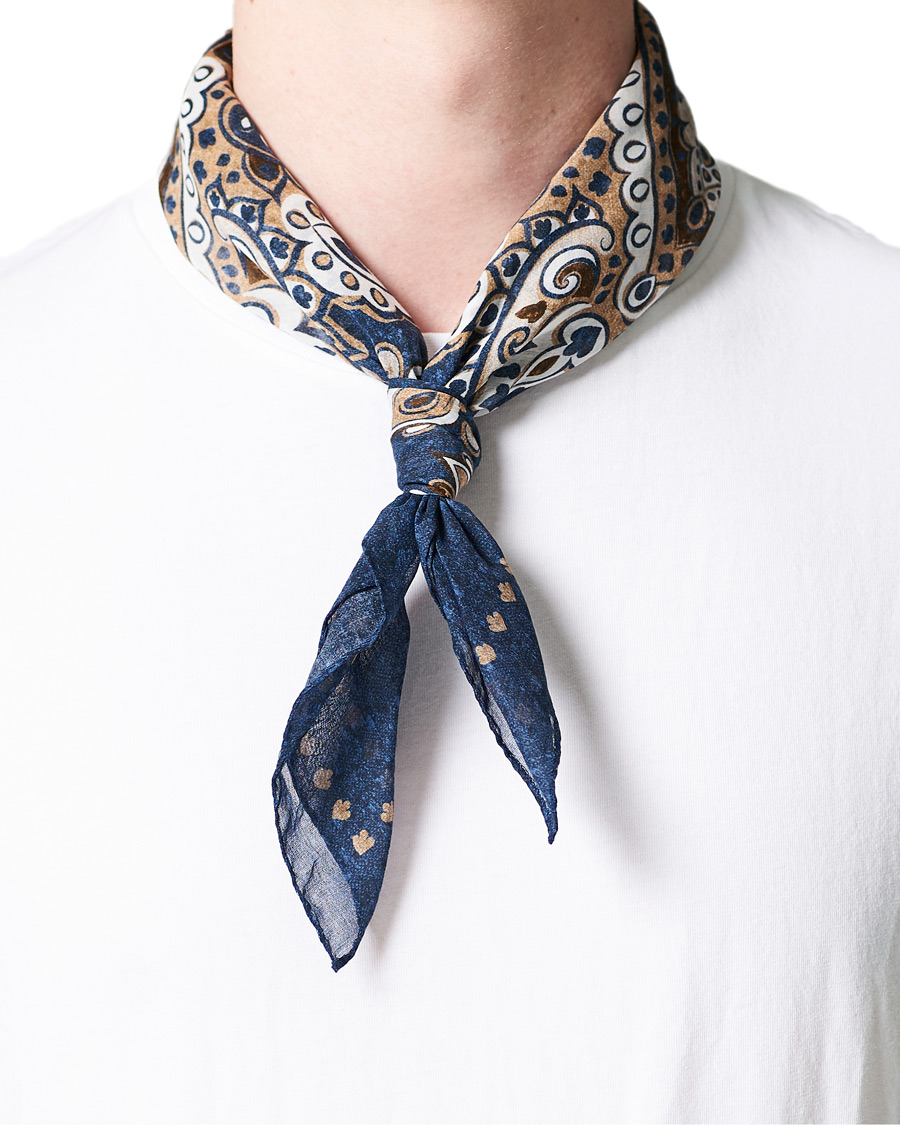 Herre | Amanda Christensen Cotton Large Print Bandana Navy | Amanda Christensen | Cotton Large Print Bandana Navy