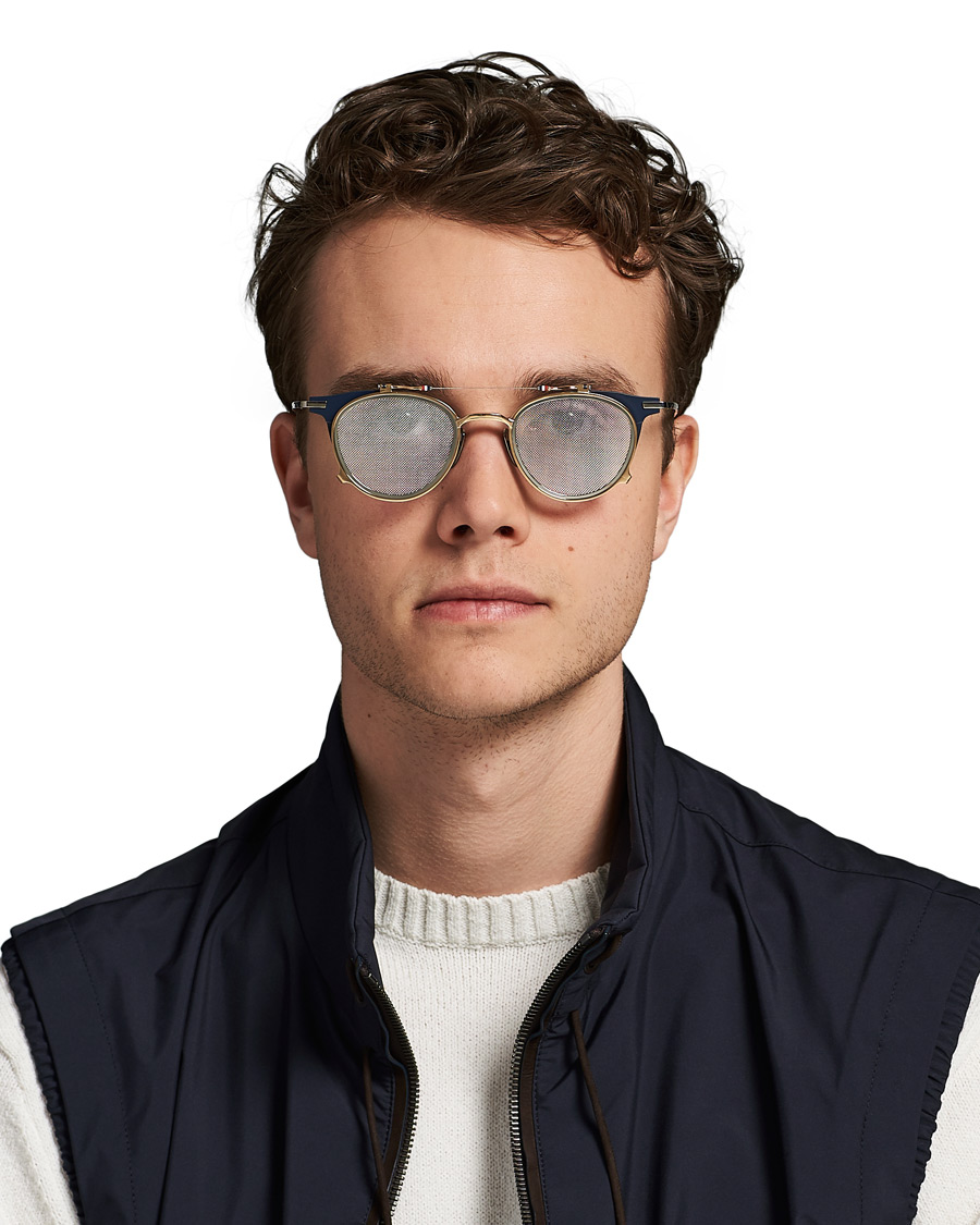 Herre | Thom Browne TB814 Flip-Up Sunglasses Matte Navy/White Gold | Thom Browne | TB814 Flip-Up Sunglasses Matte Navy/White Gold