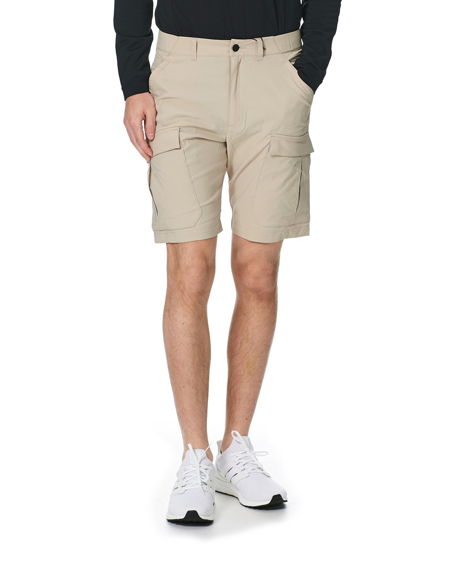 Herre | Shorts | Peak Performance | Moment Cargo Shorts Celsian Beige
