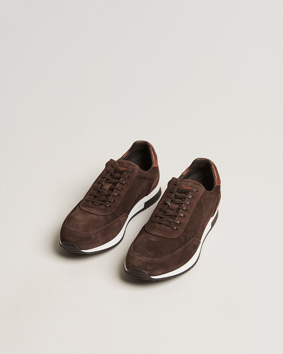 Herre | Avdelinger | Design Loake | Loake 1880 Bannister Running Sneaker Dark Brown Suede