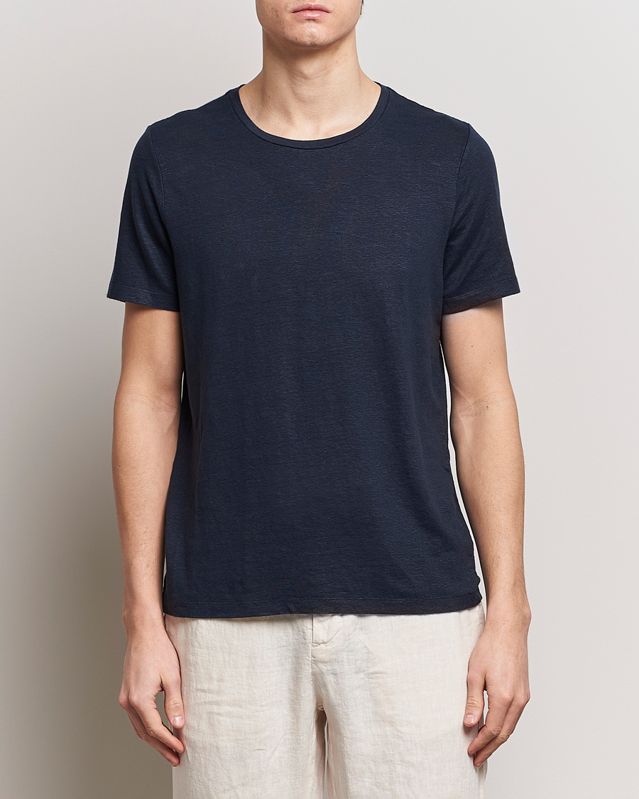 Herre | T-Shirts | Oscar Jacobson | Kyran Linen T-Shirt Navy