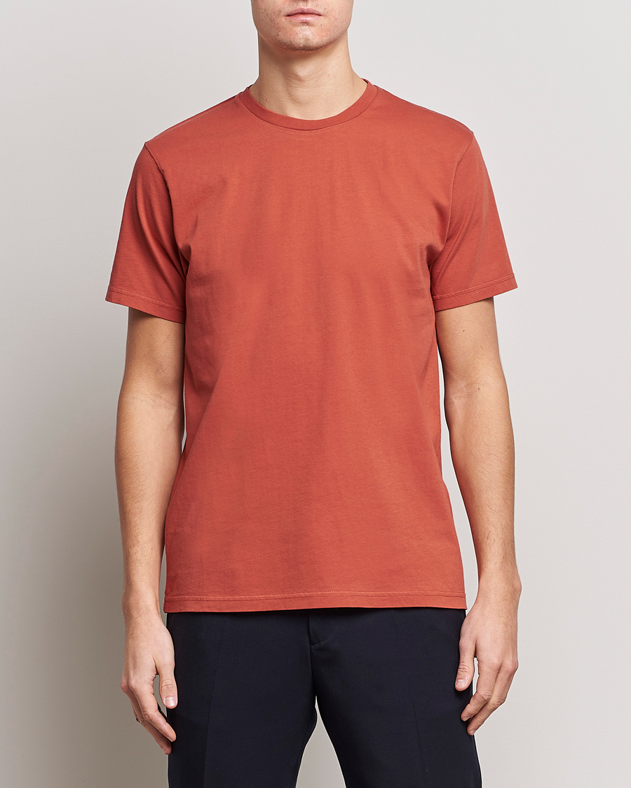 Herre | T-Shirts | Colorful Standard | Classic Organic T-Shirt Dark Amber