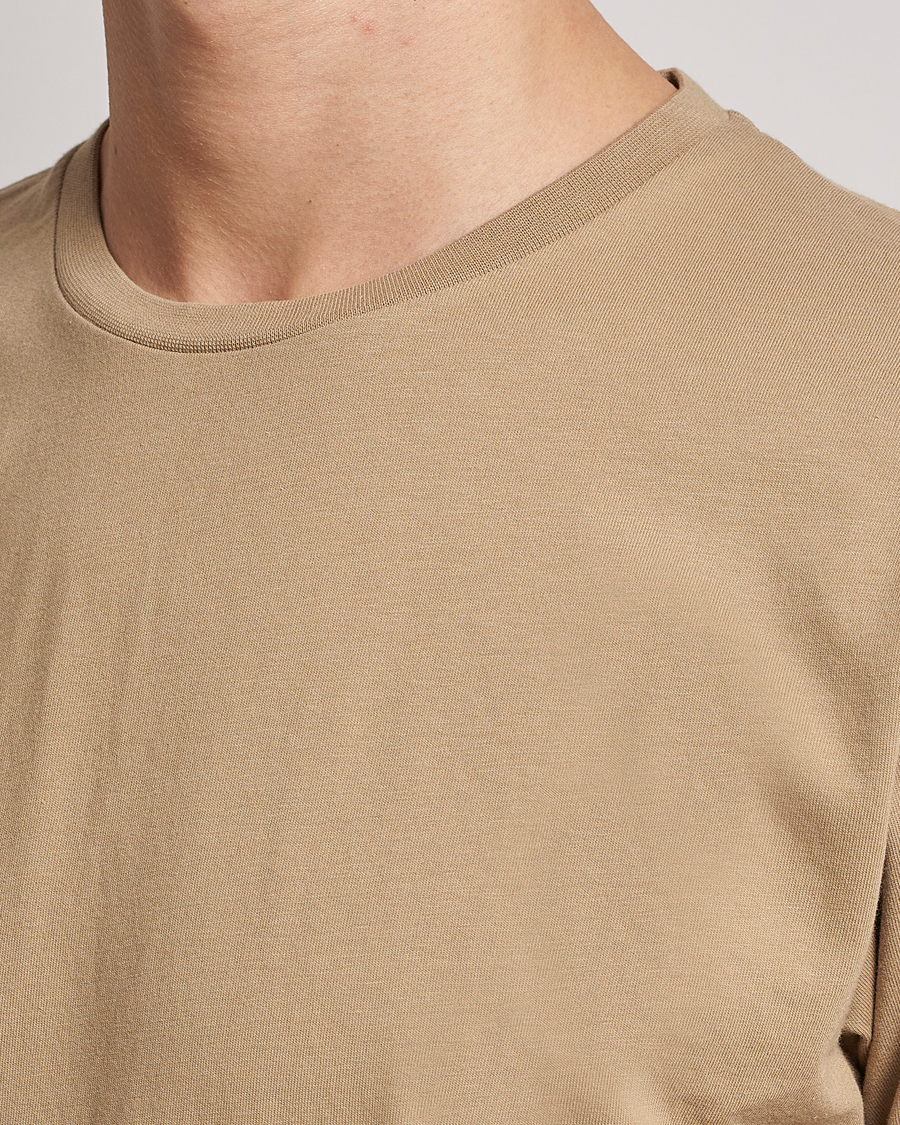 Herre | T-Shirts | Colorful Standard | Classic Organic T-Shirt Desert Khaki