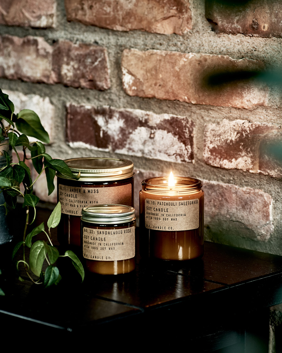 Herre | Duftlys | P.F. Candle Co. | Soy Candle No. 11 Amber & Moss 204g